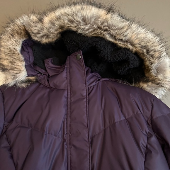 Eddie Bauer Ladies Down Parka - Picture 5 of 11